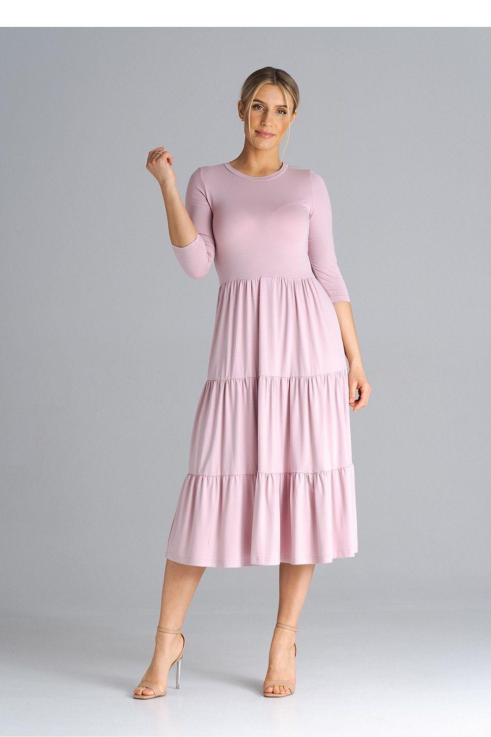 Figl daydress in dusty pink, 3/4 sleeves, tiered skirt with gathered waistline.