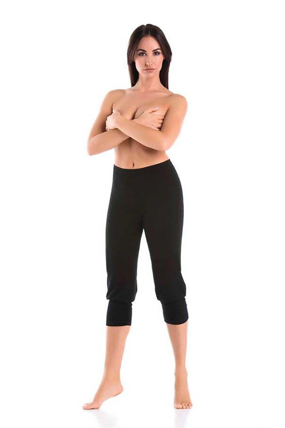 Black short leggings, fitted capri length with elastic waistband