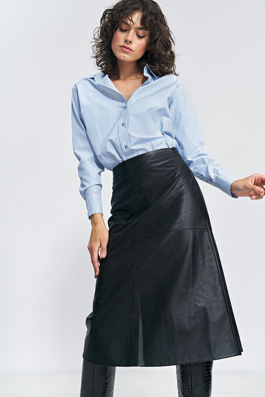 Black imitation leather trapeze skirt with flared hem and side seam detailing